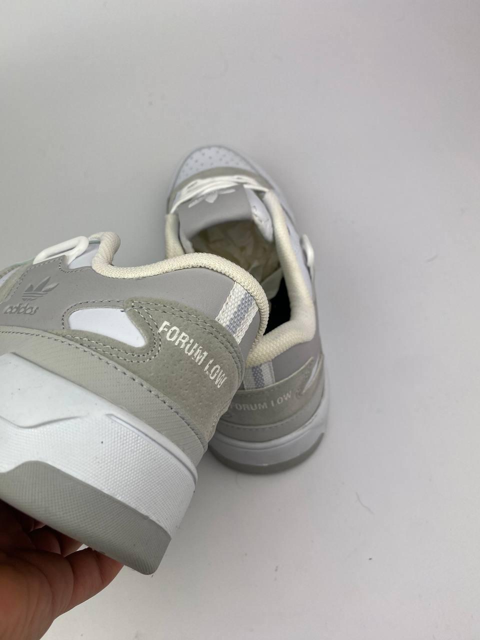 Білі чоловічі кросівки Adidas Forum Low White Grey 40-44