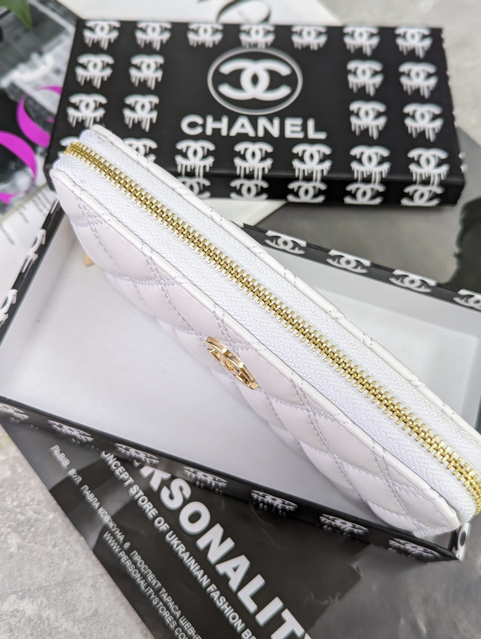 Білий шкіряний гаманець Chanel якості LUX в фірмовій коробці