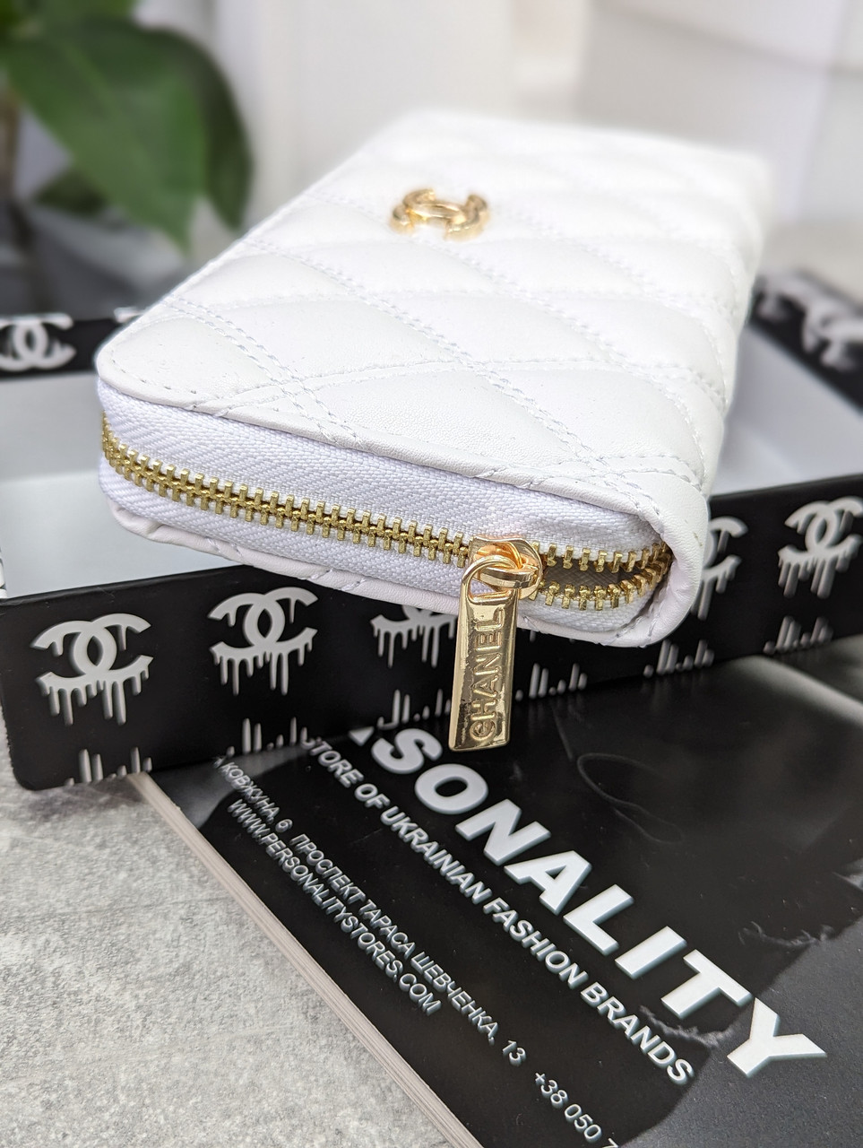 Білий шкіряний гаманець Chanel якості LUX в фірмовій коробці