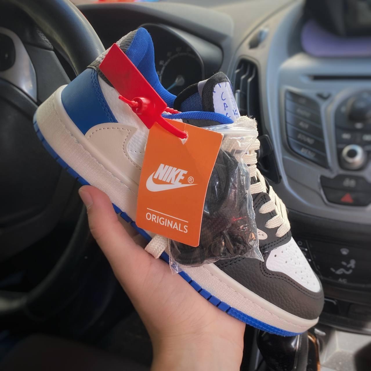 Стильні чоловічі кросівки Nike Air Jordan 1 Low Travis Scott X Fragment 40-44 41