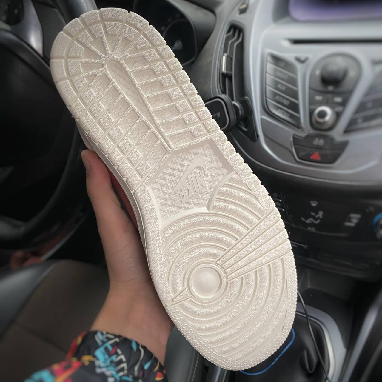 Стильні чоловічі кросівки Nike Jordan Retro 1 Low Canyon Rust 41-46 44