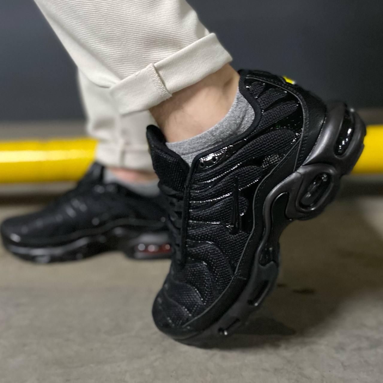 Чорні кросівки Nike TN premium black  41-45
