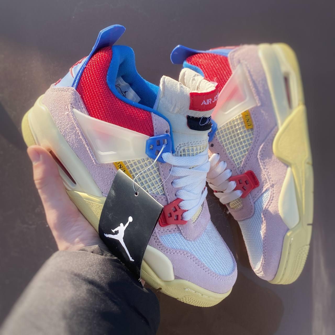 Стильні жіночі кросівки Nike Air Jordan 4 retro SP Guava Ice 40