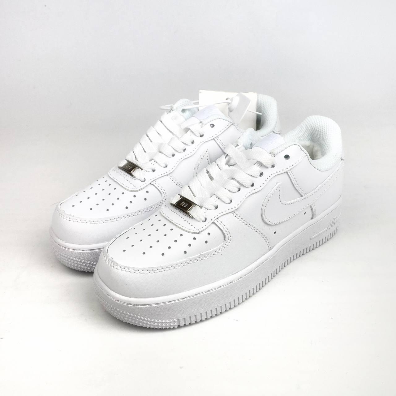 Жіночі білі кросівки Nike Air Force 1 36-41 ЗИМНІ УТЕПЛЕНІ