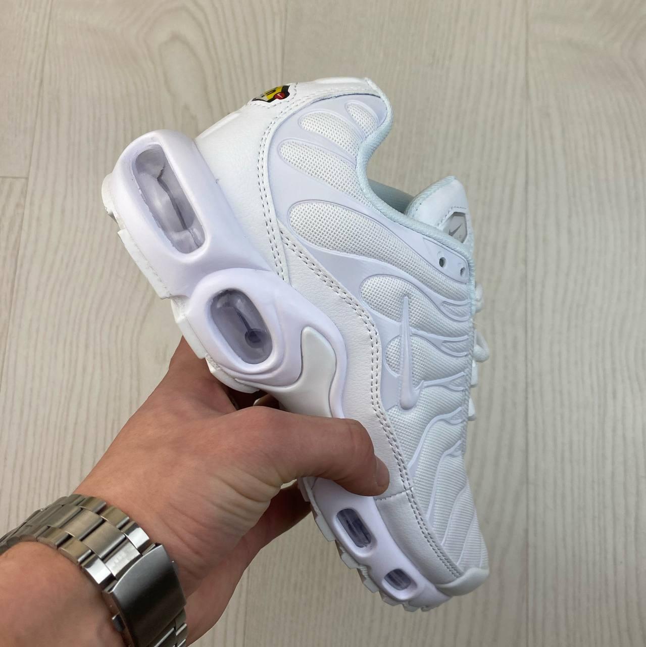 Жіночі білі спортивні кросівки Nike Air Max TN White PREMIUM 37-41