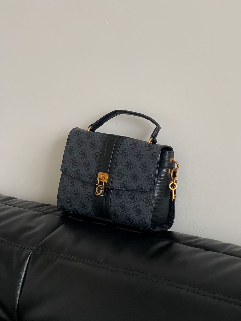 Сумочка Guess Ginevra Logo Elite сірого кольору LUX ЯКІСТЬ фірмова фурнітура