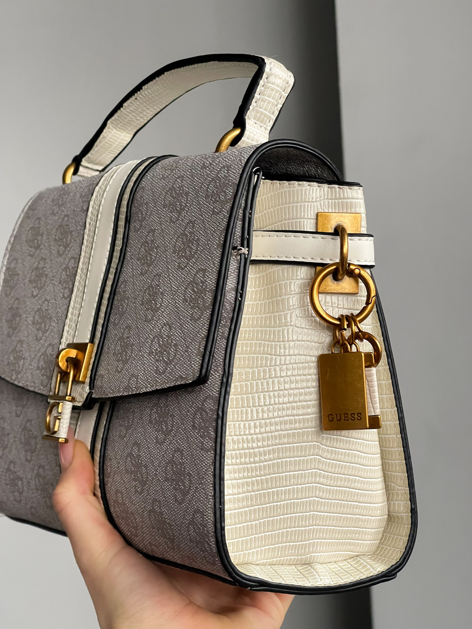 Сумочка Guess Ginevra Logo Elite пудрового кольору LUX ЯКІСТЬ фірмова фурнітура