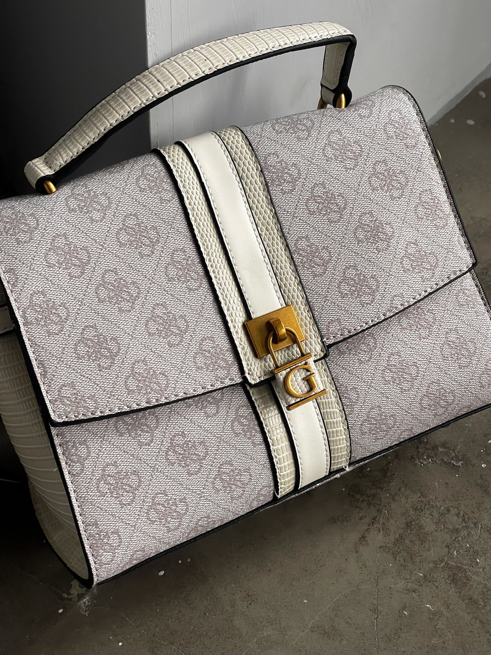Сумочка Guess Ginevra Logo Elite пудрового кольору LUX ЯКІСТЬ фірмова фурнітура